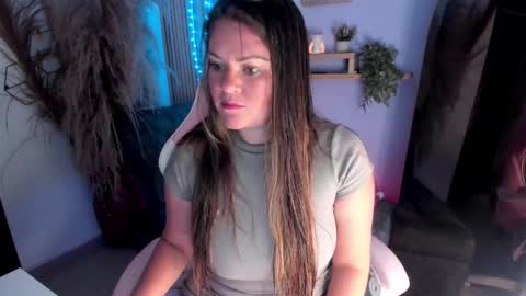 Lena Paul online show from 01-25-25, 12:05