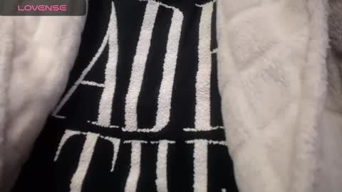 lenagolden online show from 01-23-25, 02:07