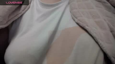 lenagolden online show from 01-28-25, 10:45