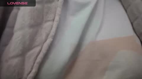 lenagolden online show from 01-29-25, 03:12