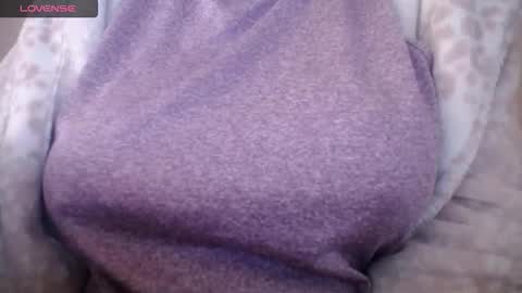 lenagolden online show from 04-11-26, 10:41