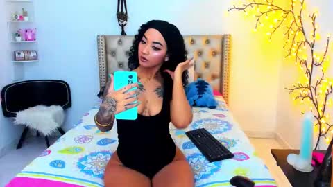 Lena  online show from 11-09-25, 01:09