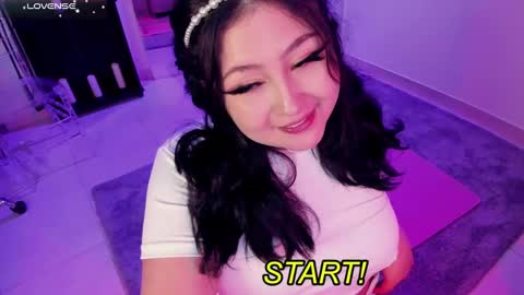 Lenna Kang online show from 01-10-25, 06:42