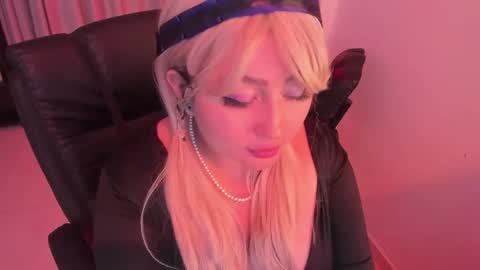 Lenna Kang online show from 11-09-25, 08:40