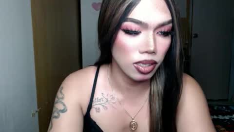 Snapshot of lenawet_0520 chatting on 02-10-26, 04:55 lena online show from 02-10-26, 04:55