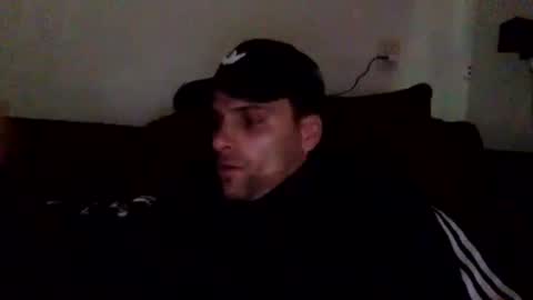 Snapshot of lendariokiss chatting on 10-27-25, 12:09 Armando online show from 10-27-25, 12:09