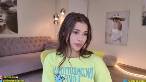 Snapshot of lenna_godess chatting on 06-01-26, 06:48 Lenna Goddess online show from 06-01-26, 06:48