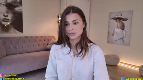 Snapshot of lenna_godess chatting on 06-02-26, 06:26 Lenna Goddess online show from 06-02-26, 06:26
