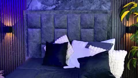 Snapshot of lenna_s chatting on 10-13-25, 09:48 lenna_s online show from 10-13-25, 09:48