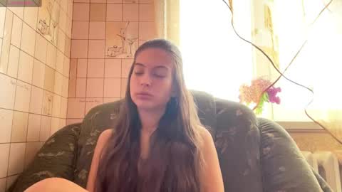 Snapshot of lenniepennachio chatting on 05-18-26, 03:35 Hellomy name is Natalyits my first day here nice to meet you Give me 50 thumbs ups online show from 05-18-26, 03:35