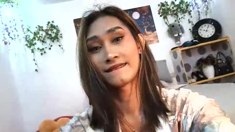 Snapshot of lennonxshit chatting on 01-13-26, 03:50 JANE online show from 01-13-26, 03:50