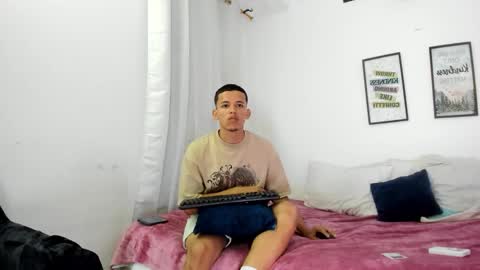 LENSEU online show from 12-16-25, 03:28