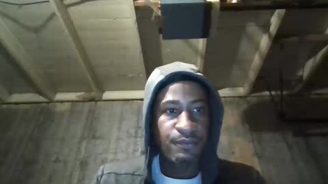 leo199984 online show from 11-11-25, 04:01