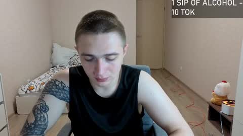 Snapshot of leo__miller chatting on 06-15-26, 09:06 LEO online show from 06-15-26, 09:06