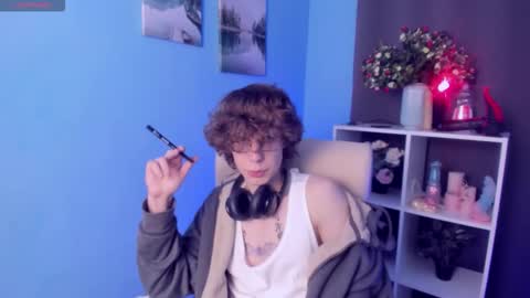 Leo online show from 10-25-25, 02:24