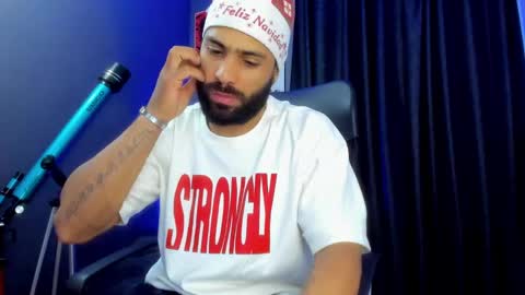 Snapshot of leo_diaz01 chatting on 12-26-24, 02:22 Leo Diaz online show from 12-26-24, 02:22