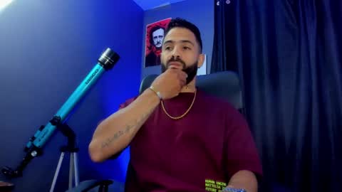 Snapshot of leo_diaz01 chatting on 01-01-25, 02:30 Leo Diaz online show from 01-01-25, 02:30