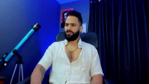 Snapshot of leo_diaz01 chatting on 01-03-25, 10:51 Leo Diaz online show from 01-03-25, 10:51