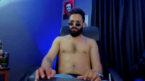 Snapshot of leo_diaz01 chatting on 01-19-25, 11:00 Leo Diaz online show from 01-19-25, 11:00