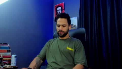 Snapshot of leo_diaz01 chatting on 01-23-25, 03:01 Leo Diaz online show from 01-23-25, 03:01