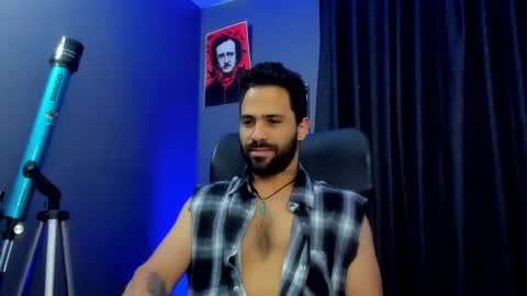 Snapshot of leo_diaz01 chatting on 02-07-25, 01:15 Leo Diaz online show from 02-07-25, 01:15