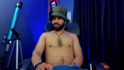 Snapshot of leo_diaz01 chatting on 02-08-25, 03:30 Leo Diaz online show from 02-08-25, 03:30