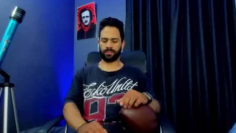 Snapshot of leo_diaz01 chatting on 02-10-25, 12:30 Leo Diaz online show from 02-10-25, 12:30