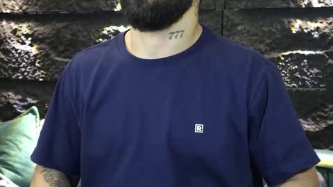 Snapshot of leo_diaz01 chatting on 09-18-25, 07:10 Leo Diaz online show from 09-18-25, 07:10