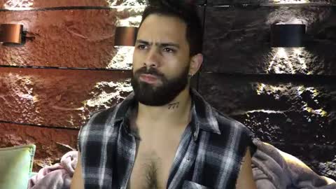 Snapshot of leo_diaz01 chatting on 09-21-25, 01:07 Leo Diaz online show from 09-21-25, 01:07