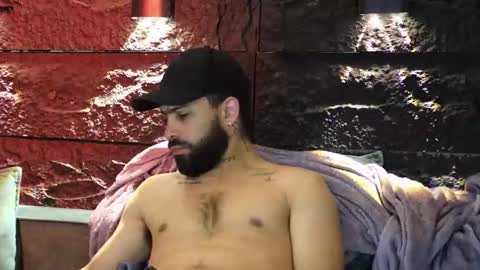 Snapshot of leo_diaz01 chatting on 09-21-25, 10:00 Leo Diaz online show from 09-21-25, 10:00