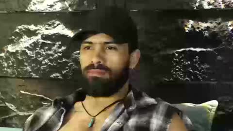 Snapshot of leo_diaz01 chatting on 09-26-25, 12:14 Leo Diaz online show from 09-26-25, 12:14