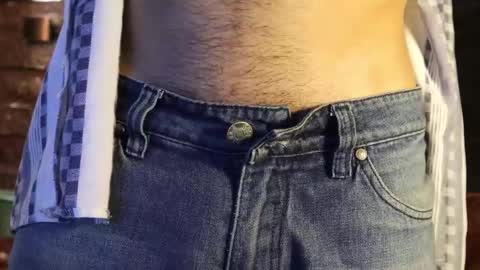 Snapshot of leo_diaz01 chatting on 10-12-25, 10:53 Leo Diaz online show from 10-12-25, 10:53