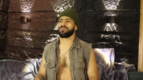 Snapshot of leo_diaz01 chatting on 10-21-25, 12:55 Leo Diaz online show from 10-21-25, 12:55