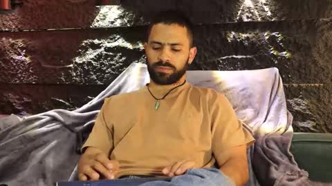 Snapshot of leo_diaz01 chatting on 11-04-25, 10:31 Leo Diaz online show from 11-04-25, 10:31