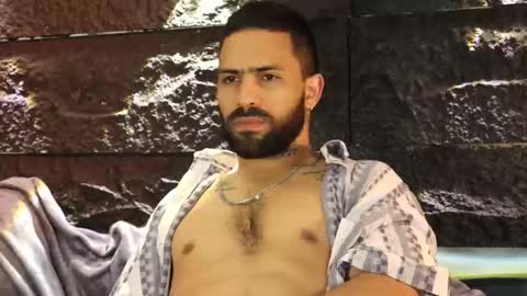 Snapshot of leo_diaz01 chatting on 11-14-25, 01:37 Leo Diaz online show from 11-14-25, 01:37