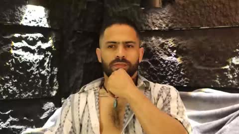 Snapshot of leo_diaz01 chatting on 11-27-25, 02:24 Leo Diaz online show from 11-27-25, 02:24