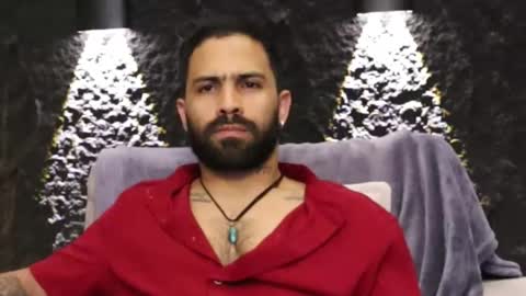 Snapshot of leo_diaz01 chatting on 12-15-25, 02:27 Leo Diaz online show from 12-15-25, 02:27