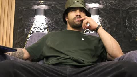 Leo  Diaz online show from 04-13-26, 02:39