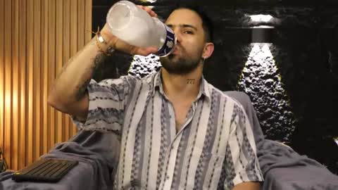 Leo  Diaz online show from 04-19-26, 04:12