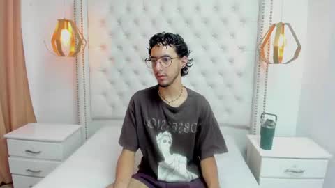 Snapshot of leo_sanz6 chatting on 07-10-26, 12:19 LEO online show from 07-10-26, 12:19