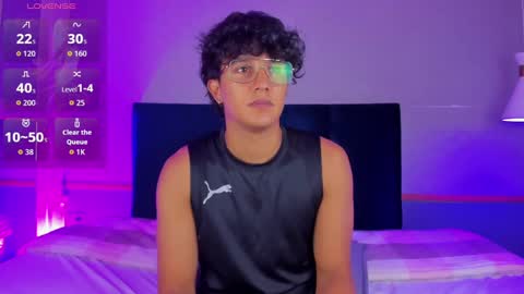 Snapshot of leo_savage_ chatting on 09-17-25, 04:36 Leo online show from 09-17-25, 04:36