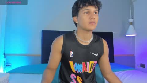 Snapshot of leo_savage_ chatting on 10-07-25, 04:20 Leo online show from 10-07-25, 04:20