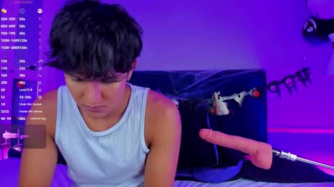 Snapshot of leo_savage_ chatting on 10-29-25, 05:10 Leo online show from 10-29-25, 05:10