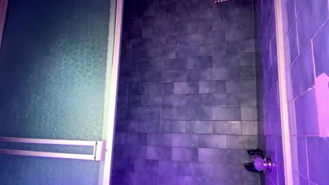 Snapshot of leo_savage_ chatting on 11-07-25, 04:45 Leo online show from 11-07-25, 04:45