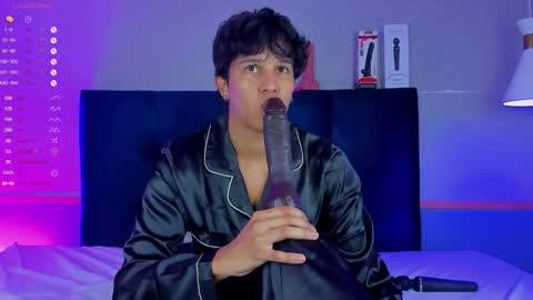 Snapshot of leo_savage_ chatting on 11-11-25, 04:34 Leo online show from 11-11-25, 04:34