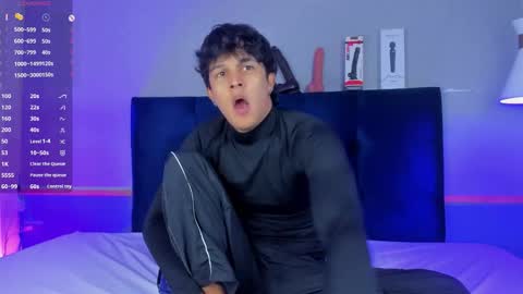 Snapshot of leo_savage_ chatting on 11-14-25, 04:00 Leo online show from 11-14-25, 04:00