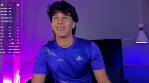 Snapshot of leo_savage_ chatting on 11-25-25, 03:50 Leo online show from 11-25-25, 03:50