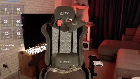 Snapshot of leo_stephens chatting on 03-10-25, 01:43 leo_stephens online show from 03-10-25, 01:43