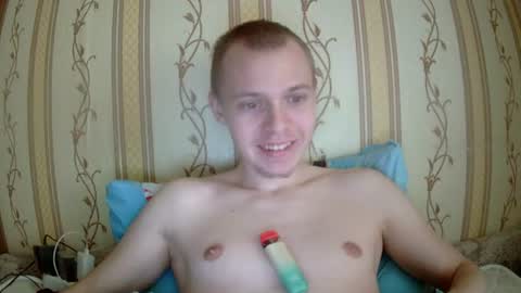 Snapshot of leo_timm chatting on 06-25-26, 10:42 leo_timm online show from 06-25-26, 10:42