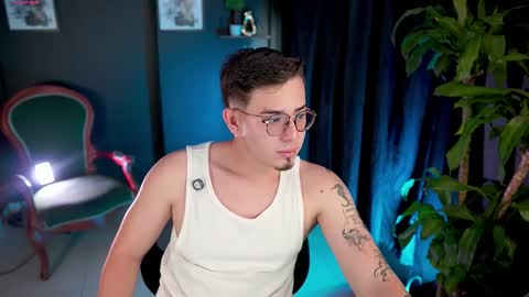 Snapshot of leo_valmore chatting on 01-12-26, 06:02 Leo online show from 01-12-26, 06:02